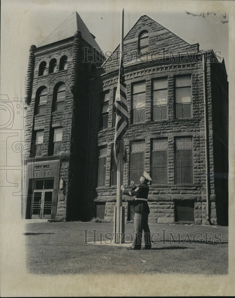 1957 Press Photo Flag in half staff at Appeton's City Hall- Sen McCarthy's death- Historic Images