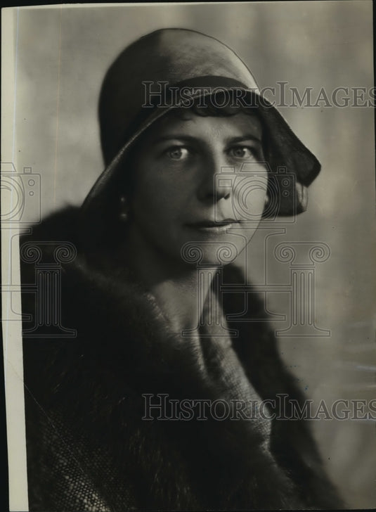 1930 Press Photo Miss Waldo Arnold, vice pres. of the Home Economics club