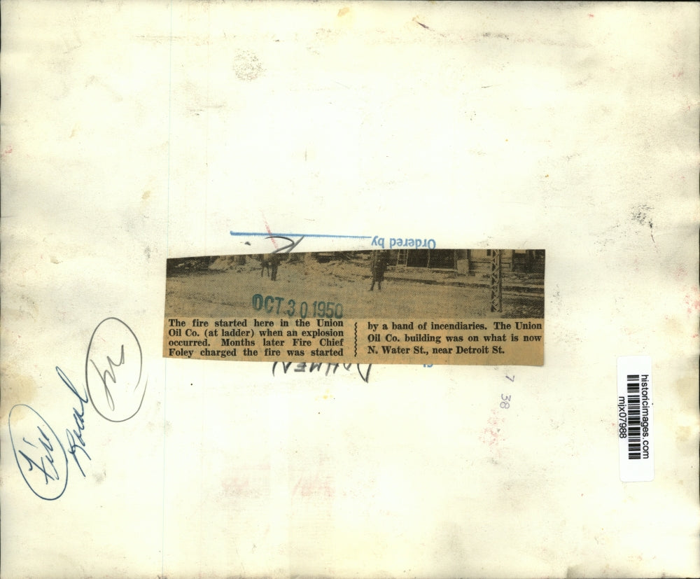 1950 Press Photo Fire started in Union Oil Co. when an explosion occurred