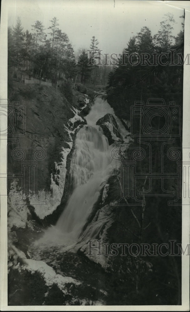 Load image into Gallery viewer, Press Photo Manitou Falls of Black River at Pattison Park, Superior, Wisconsin
