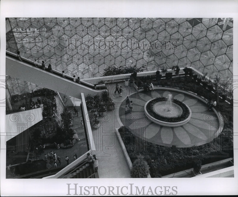 Load image into Gallery viewer, 1971 Press Photo World's Fair in Montreal - mjx11064

