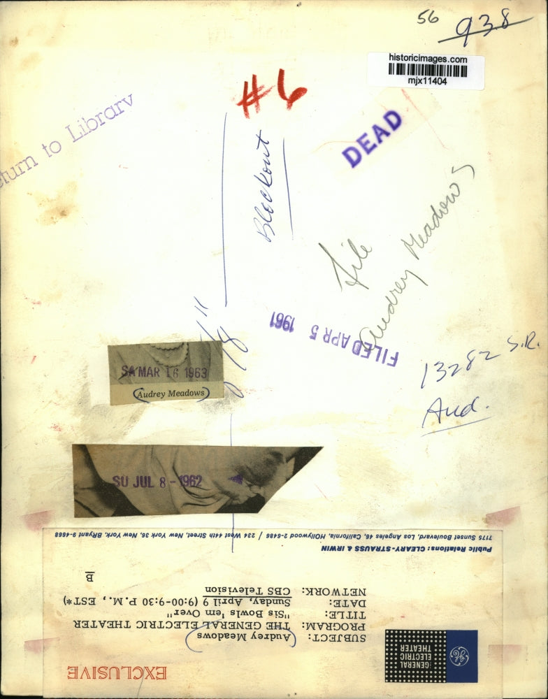 1961 Press Photo Audrey Meadows on "Sis Bowls 'em Over" - mjx11404