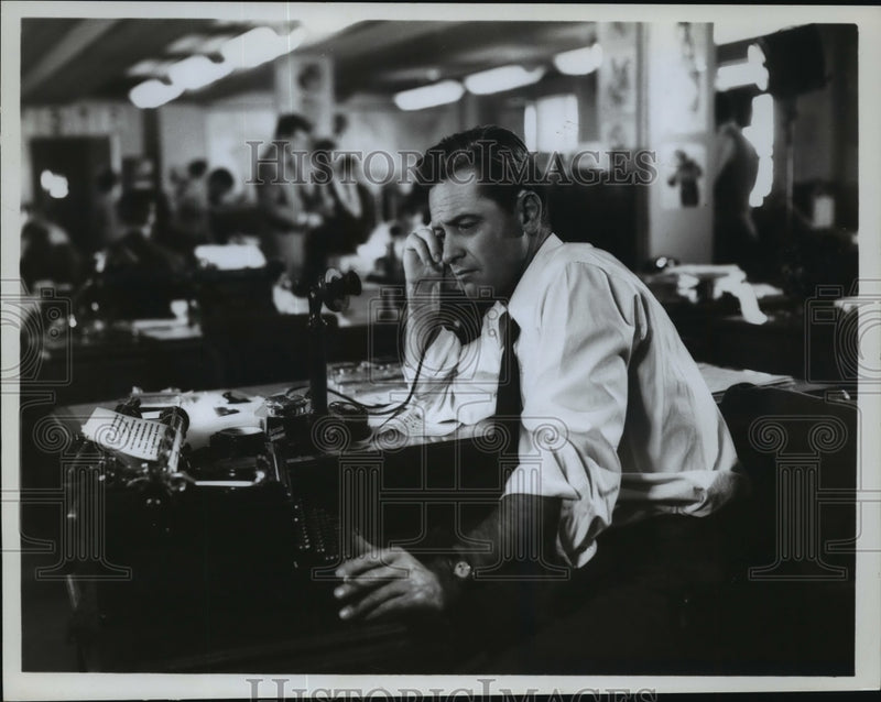 Load image into Gallery viewer, 1974 Press Photo William Holden as Jerry McKibbon in The Turning Point
