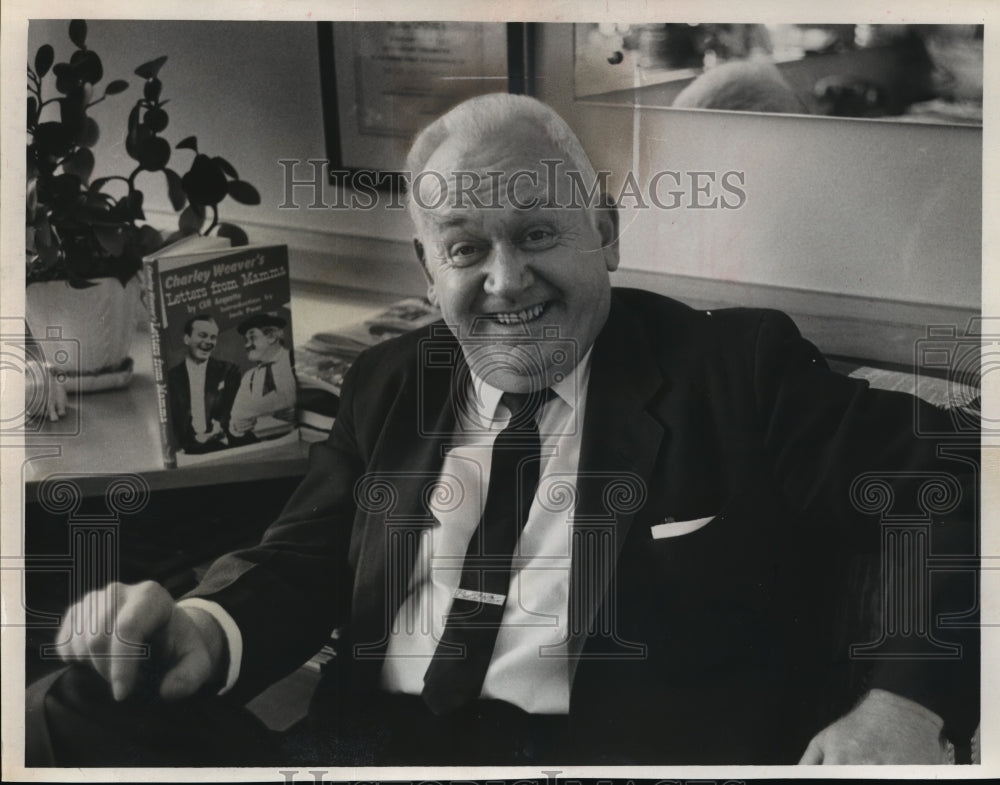 1972 Press Photo Cliff Arquette, as Arquette, comedian - mjx13248