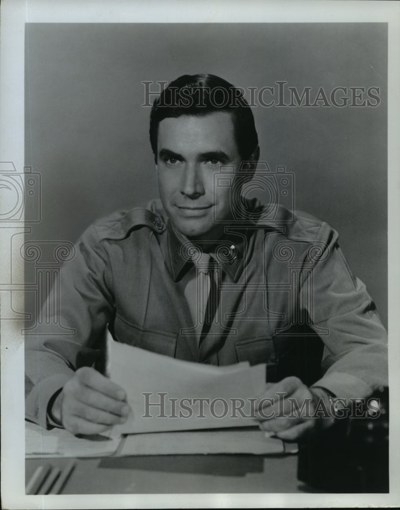 Load image into Gallery viewer, 1966 Press Photo Brad Dillman as an army attorney in ABC-TV's "Court Martial"
