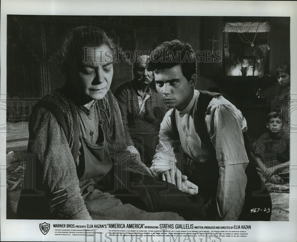 1963 Press Photo Stathis Giallelis and Elena Karam star in America, America.