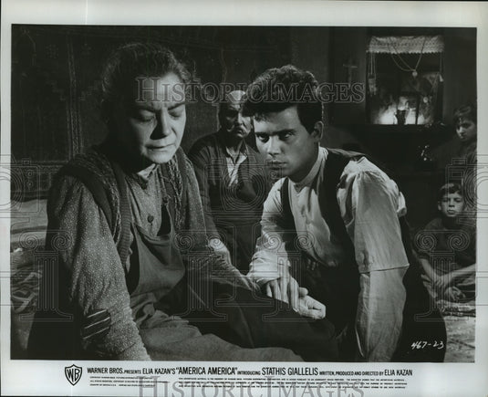 1963 Press Photo Stathis Giallelis and Elena Karam star in America, America.