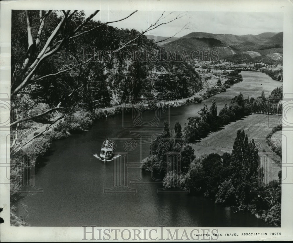 1964 Press Photo riverboat in the Derwent river near Hobart Tasmania - mjx15836