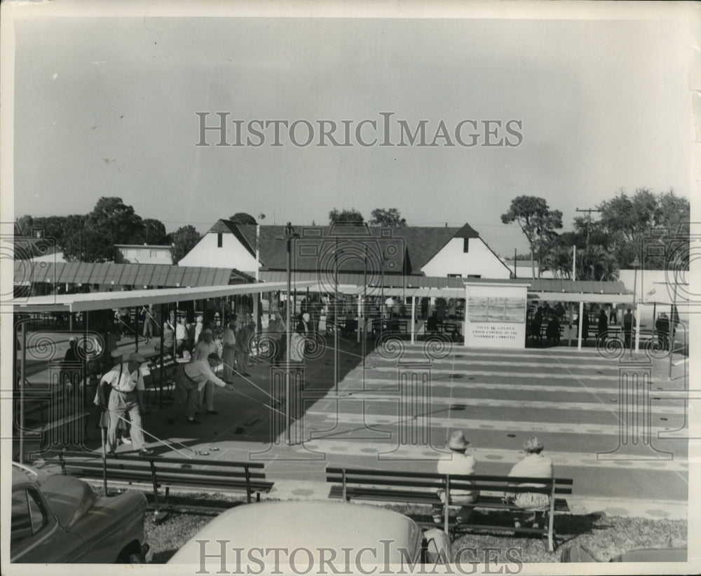 1957 Press Photo Bartlett Club&#39;s new tournament courts in St. Petersburg, Fla.- Historic Images