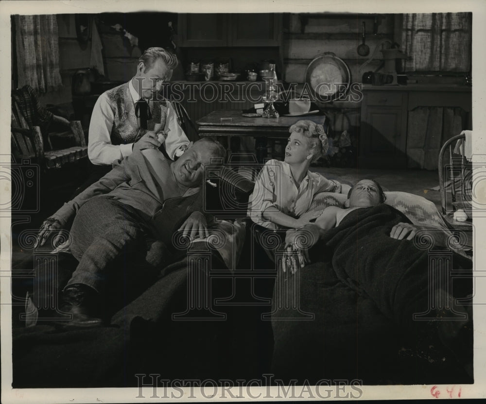 1957 Press Photo "Frontier Doctor" Rex Allen - mjx16267