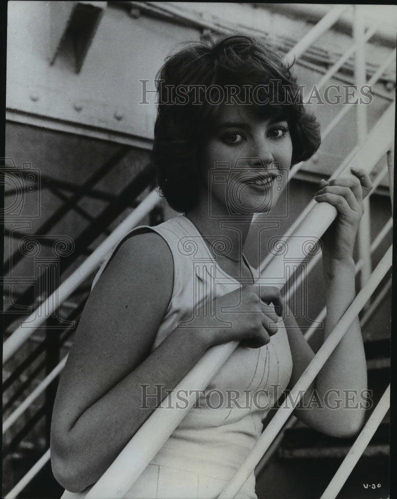 1982 Press Photo Lynne Frederick stars in suspense movie &quot;Voyage of the Damned&quot;- Historic Images