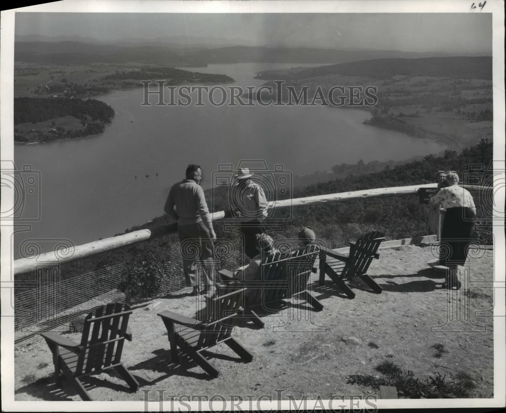 1952 Press Photo View Superb View of Lake George in New York State- Historic Images