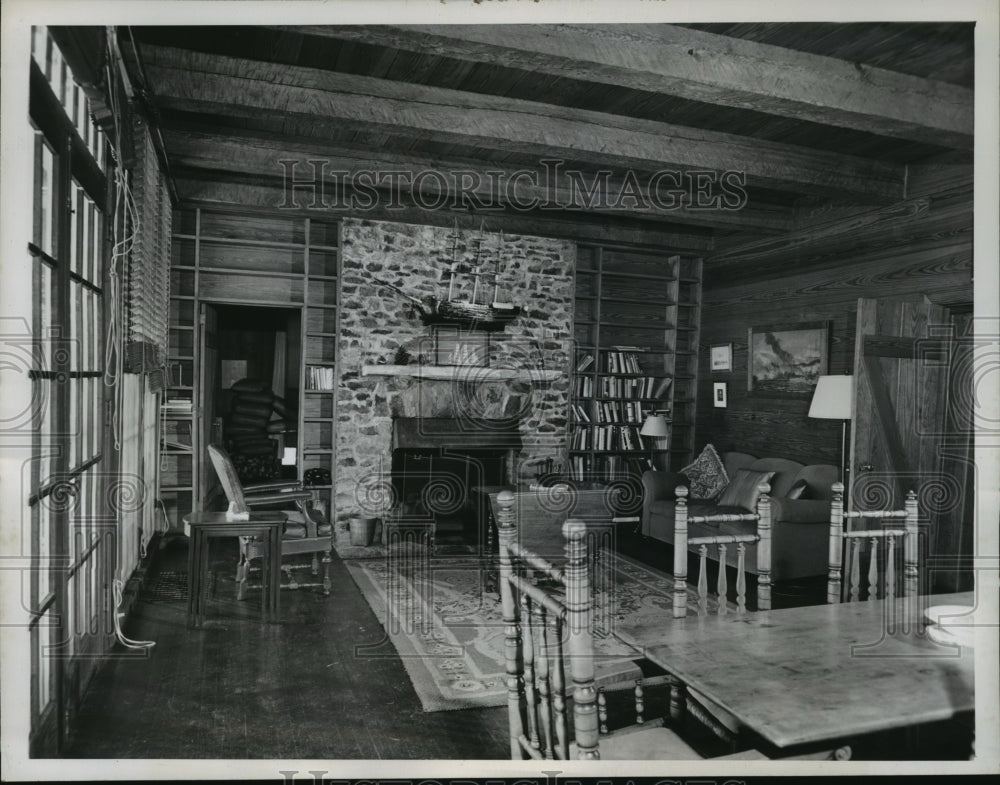 1947 Press Photo Pres. Roosevelt seated in leather chair when fatally stricken- Historic Images
