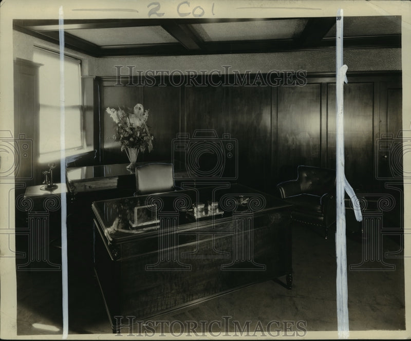 Load image into Gallery viewer, Press Photo Wisconsin News Publisher's Office
