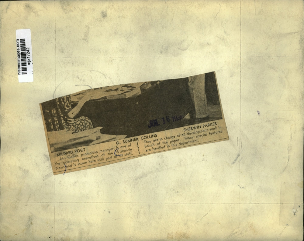 1936 Press Photo Mr. Collins with Staff at the Wisconsin News