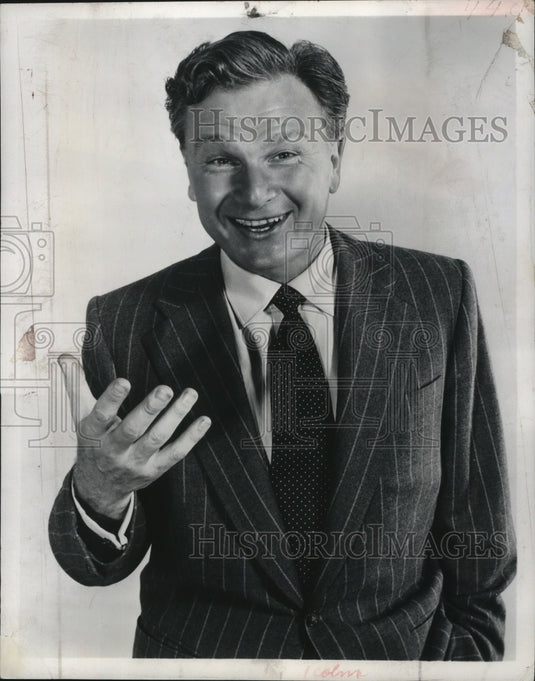 1953 Press Photo Eddie Albert to be the guest host on "Your Show of Shows"- Historic Images