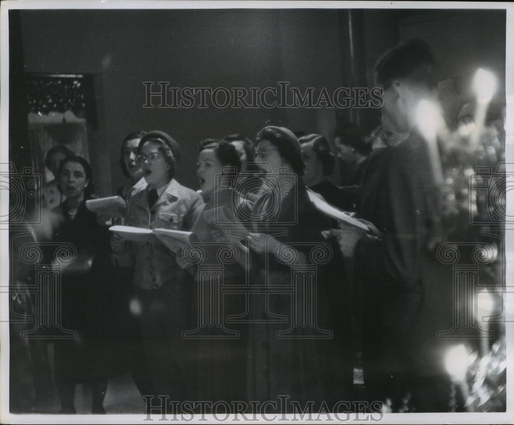 1956 Press Photo Choir of Western embassies sing out over Peking.- Historic Images