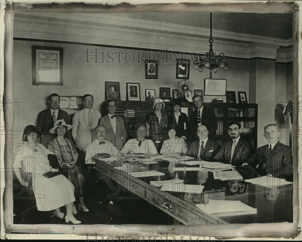 1924 Press Photo Senator Robert La Follette and his progressive party committee.