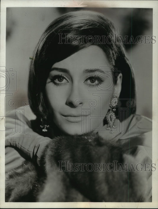 1964 Press Photo Elizabeth Ashley - mjx19506- Historic Images