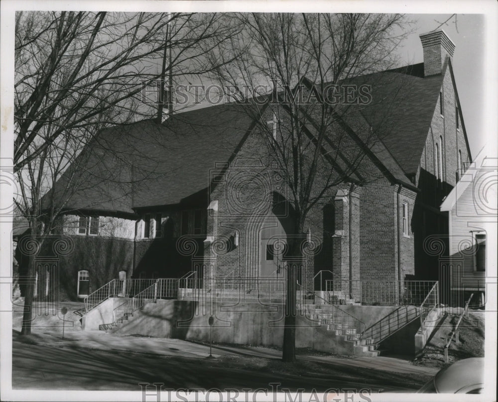 1956 Press Photo Grace Evangelical and Reformed church in Milwaukee - mjx20190