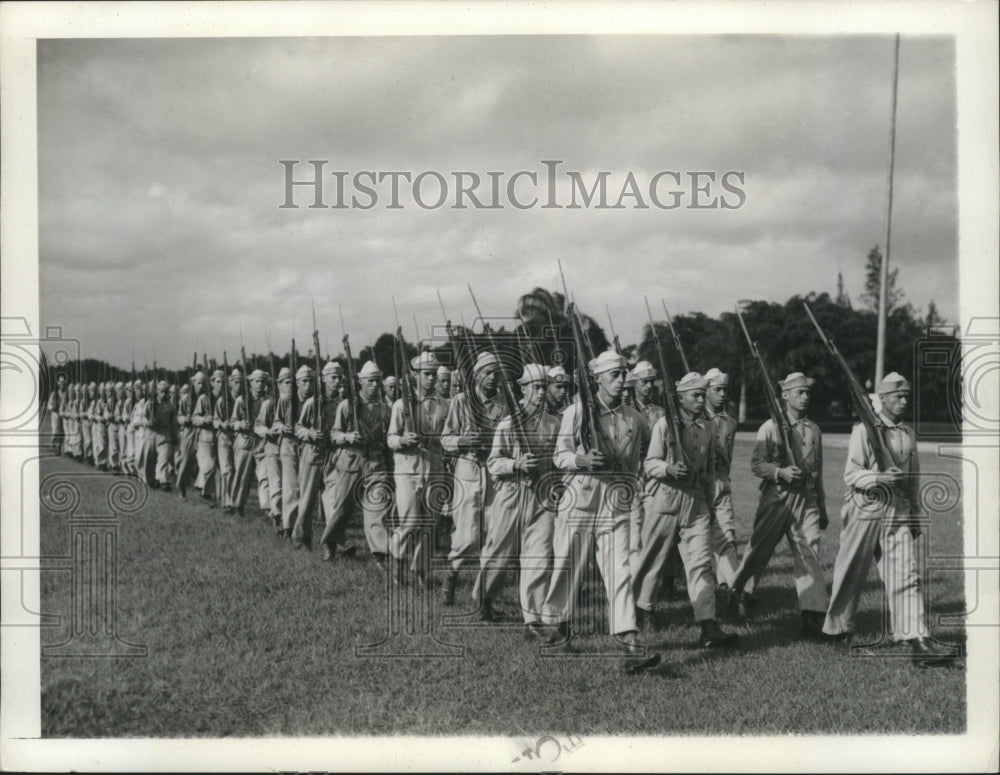1942 Press Photo Cuban Soldiers Shown On Drilling Field At Camp Columbia- Historic Images