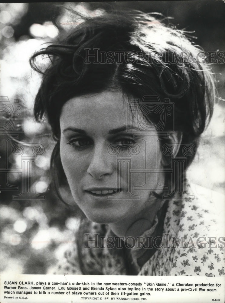 1971 Press Photo Susan Clark in a western-comedy "Skin Game". - mjx20826