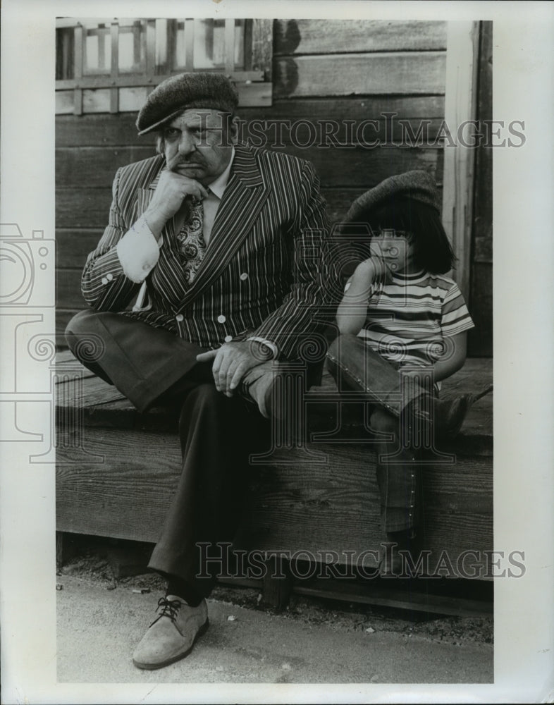 1974 Press Photo Jackie Coogan and Ricky Segall during The Partridge Family- Historic Images