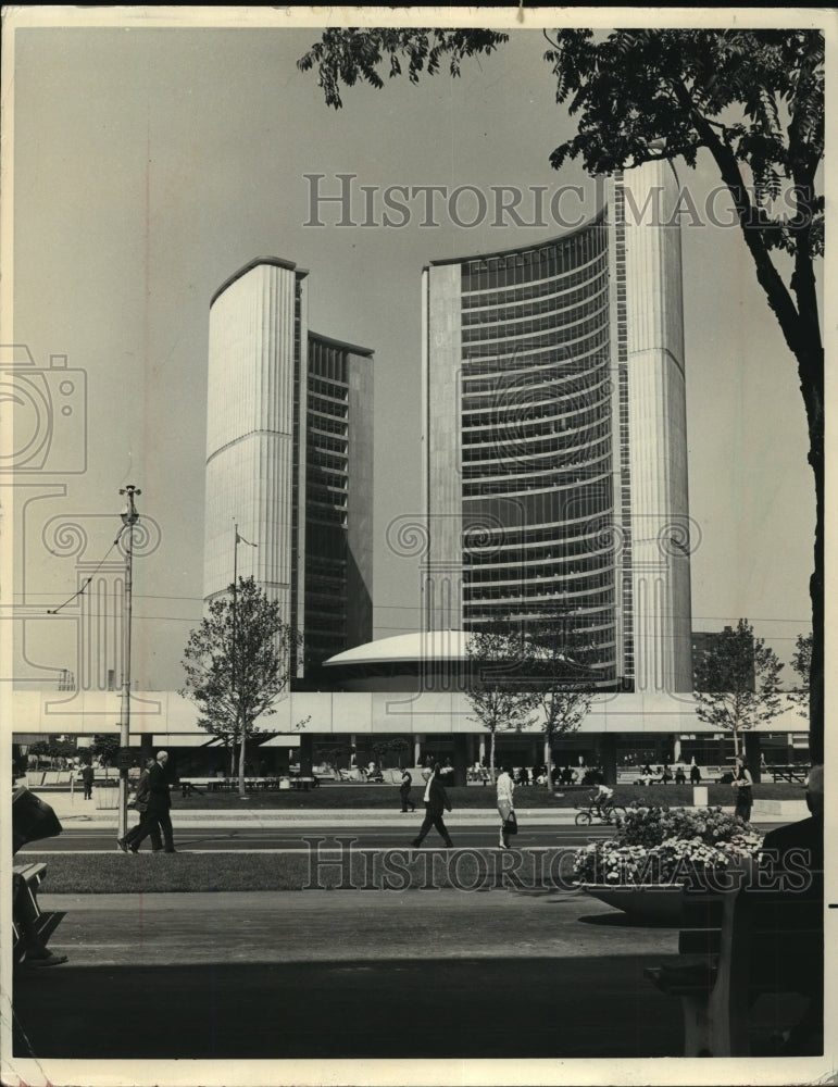 1974 Press Photo Canada-Ontario-Cities-Toronto, Twin Towers of City Hall.- Historic Images