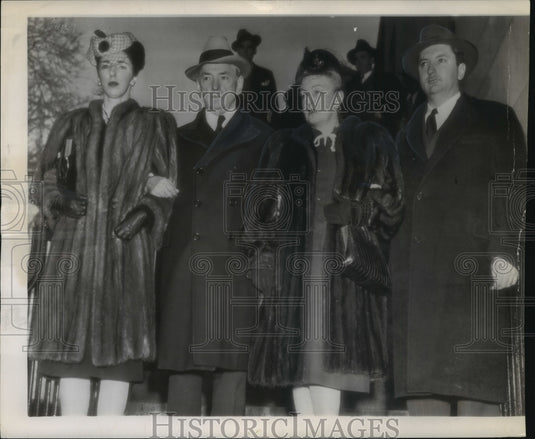1946 Press Photo James Curley Left Federal Court Following Mail Fraud Sentence