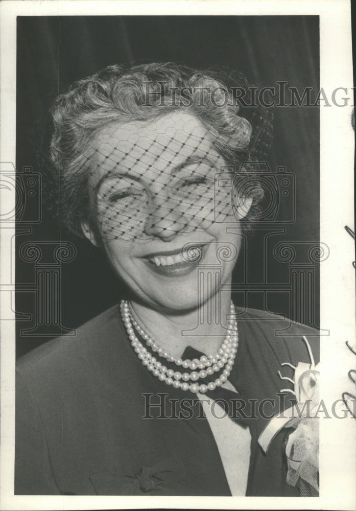 1957 Press Photo Author and Actress Ilka Chase - mjx23224
