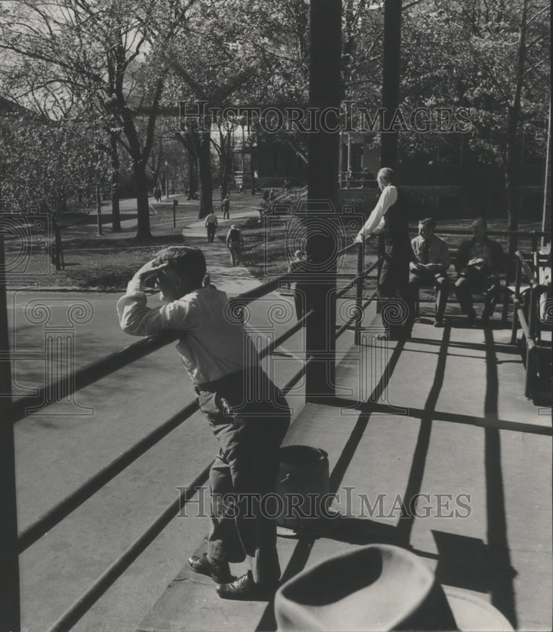 Load image into Gallery viewer, 1949 Press Photo Soldiers at the Veterans Administration Soldiers Home
