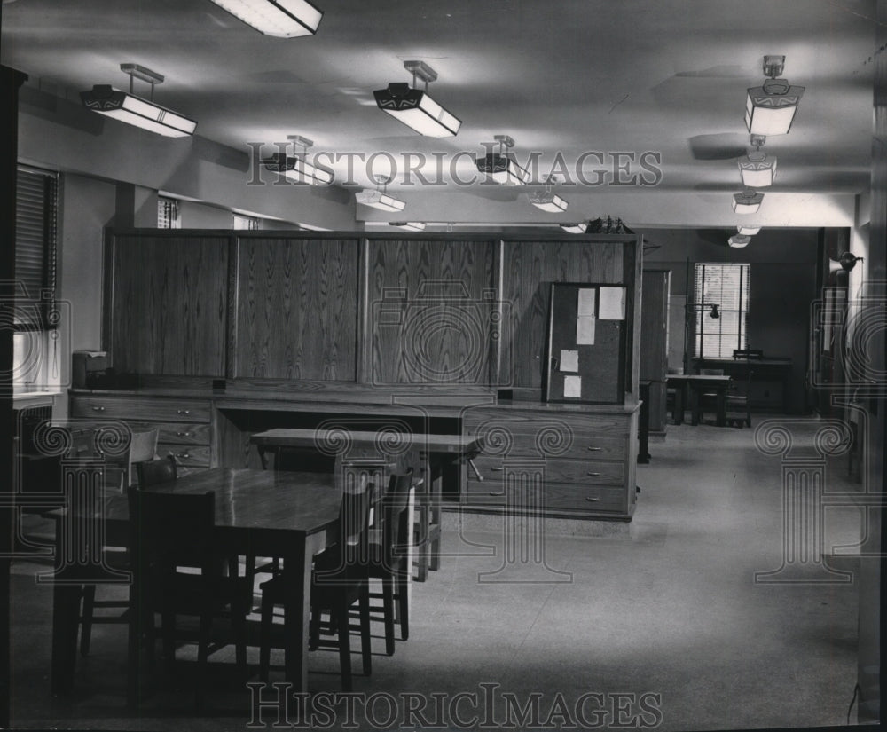 1949 Press Photo Inside of the Curative Workshop Located in Milwaukee, Wisconsin