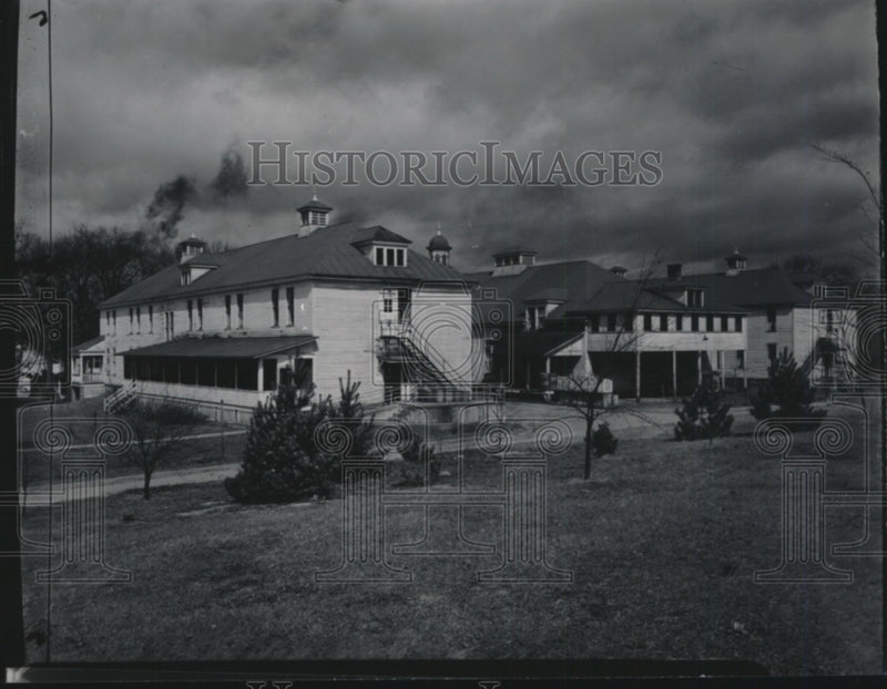 Load image into Gallery viewer, 1949 Press Photo Grand Army home at Keurig, Wisconsin - mjx24096
