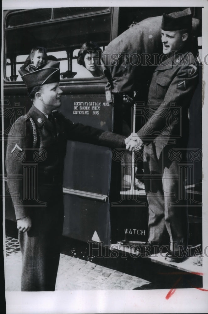 1956 Press Photo Dennis and Phillip Crosby (Bing Crosby Sons) With US Army- Historic Images