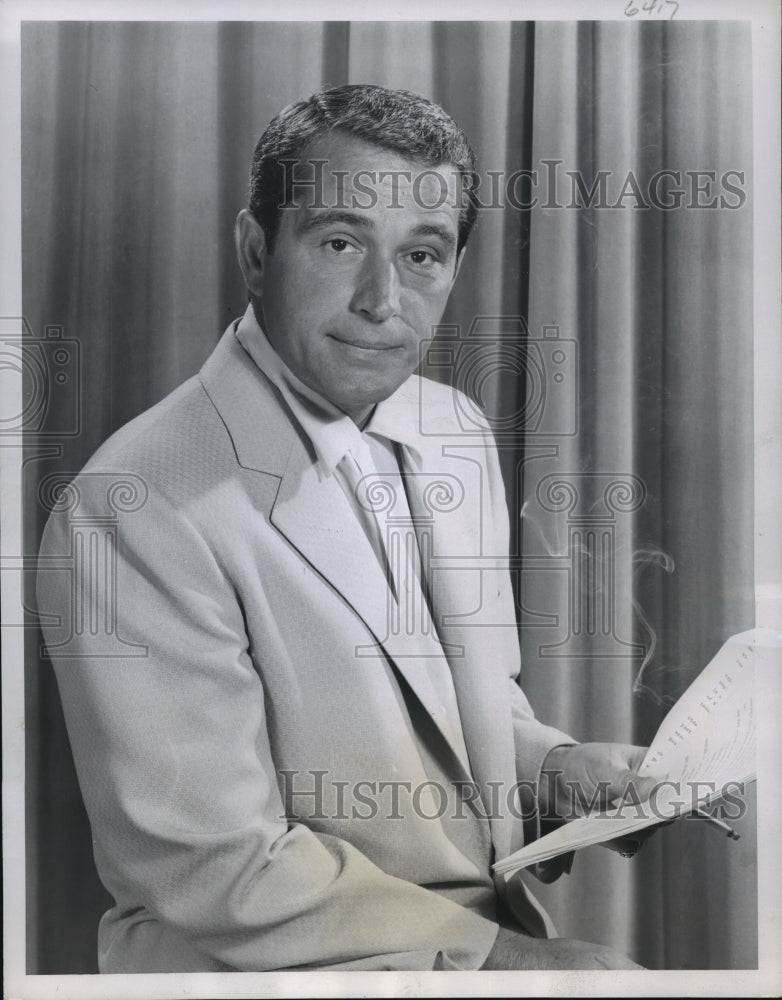 1955 Press Photo Perry Como, star of his program, &quot;The Perry Como Show&quot;- Historic Images