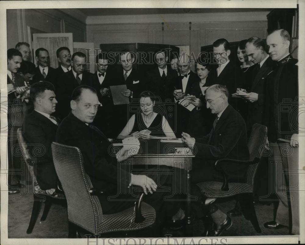 1931 Press Photo Mr. and Mrs. Ely Culbertson and Others Play Contract Bridge- Historic Images