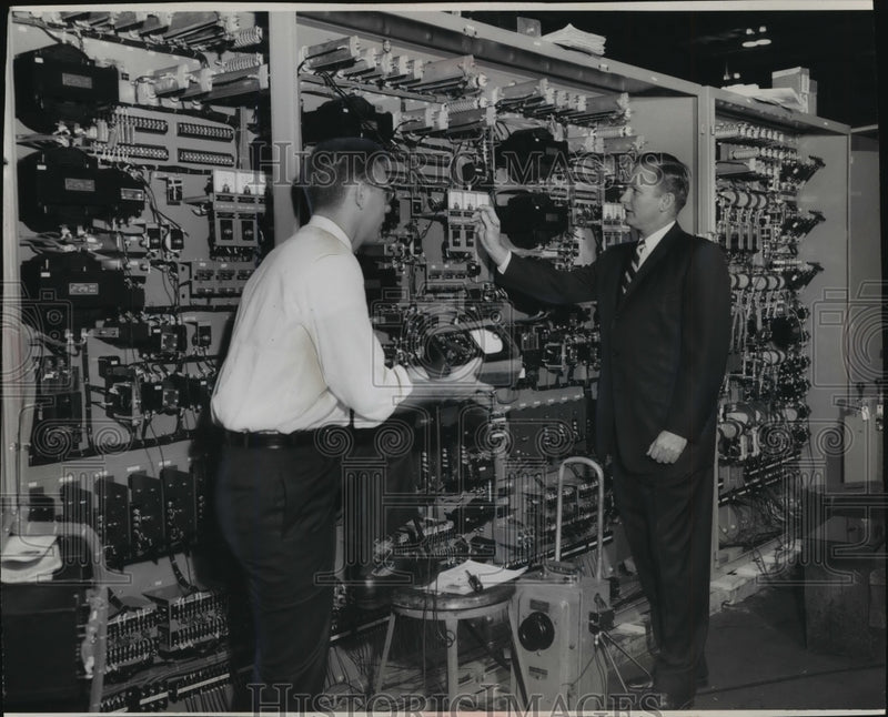 Load image into Gallery viewer, 1952 Press Photo Industrial Control Equipment Manufactured by Cutler-Hammer
