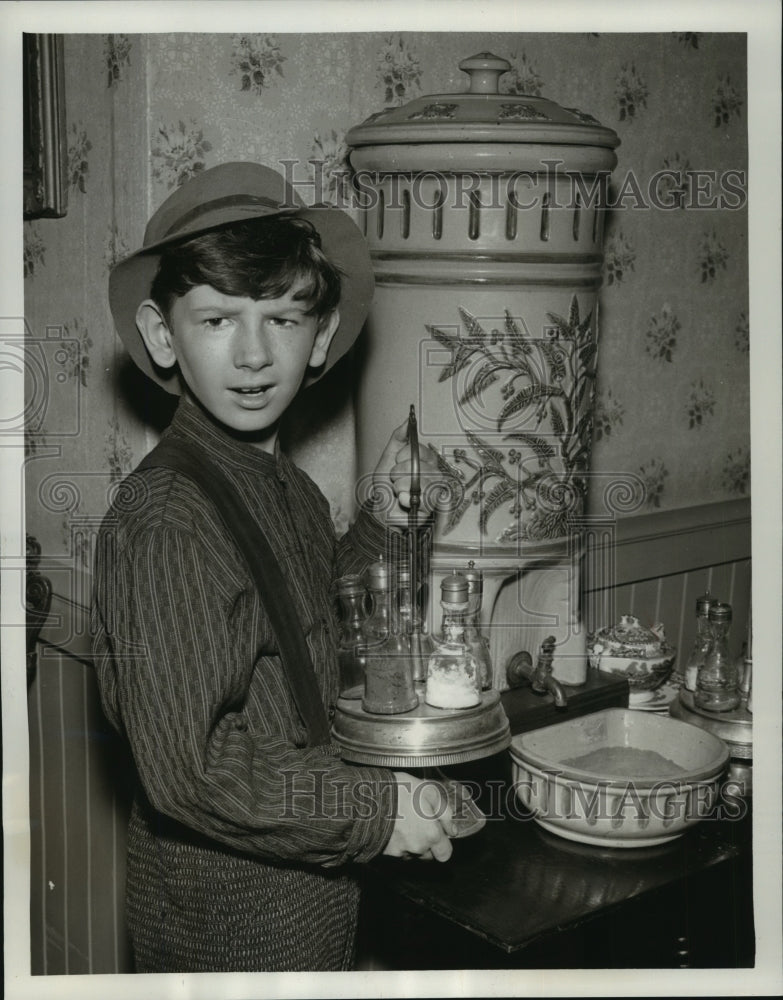 1958 Press Photo Tommy Nolan in "Buckskin" - mjx27956- Historic Images