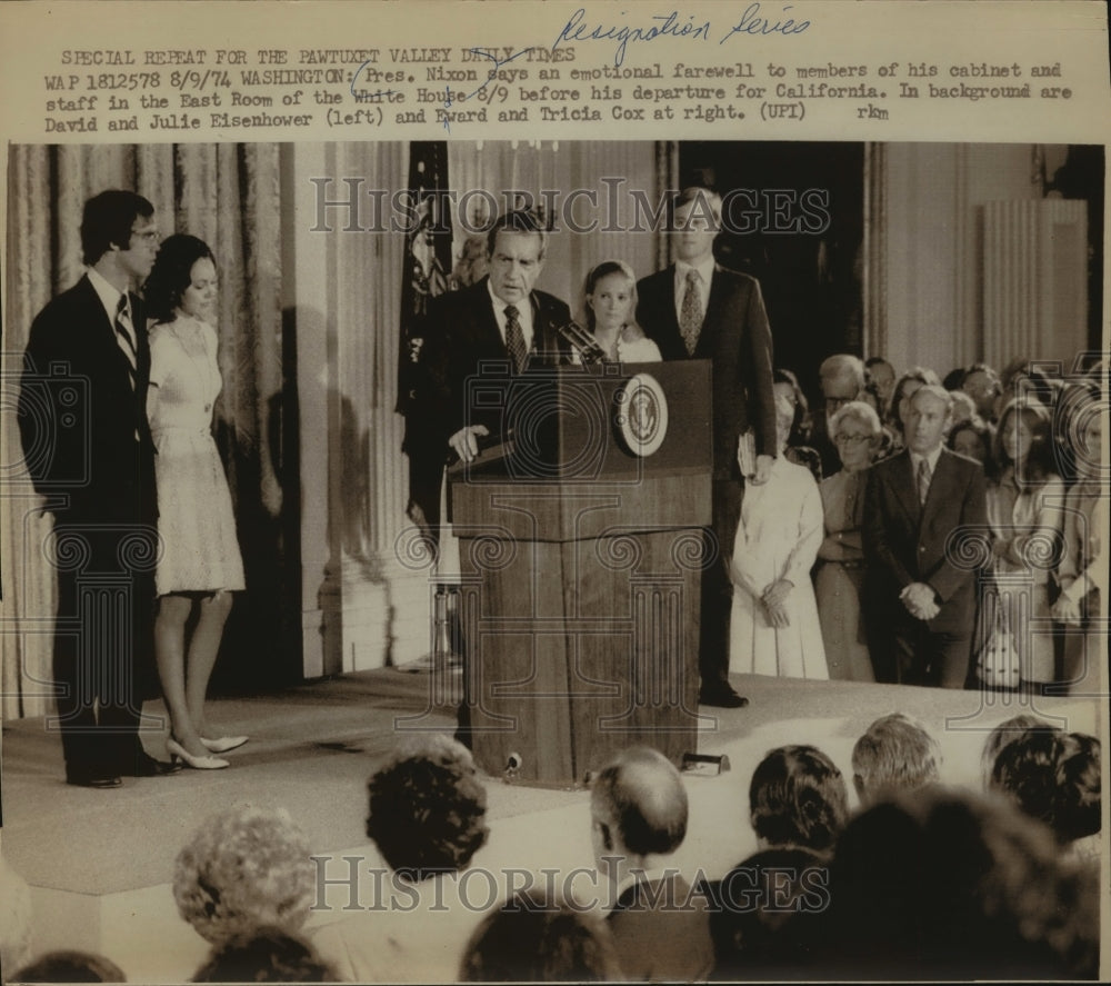 1974 Press Photo President Nixon Resigning To Members of Cabinet and Staff