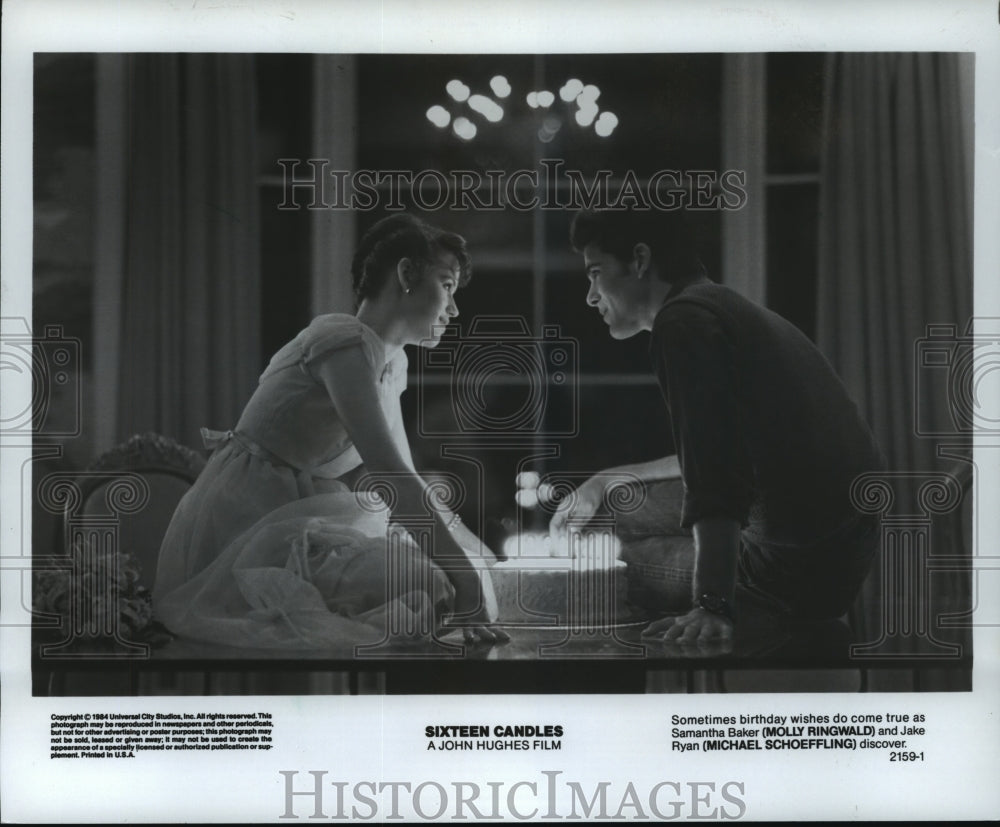 1984 Press Photo Molly Ringwald and Michael Schoeffling in "Sixteen Candles"- Historic Images