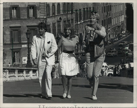 1987 Press Photo Catherine Oxenberg, Ed Begley, Jr. and Tom Conti, Roman Holiday- Historic Images
