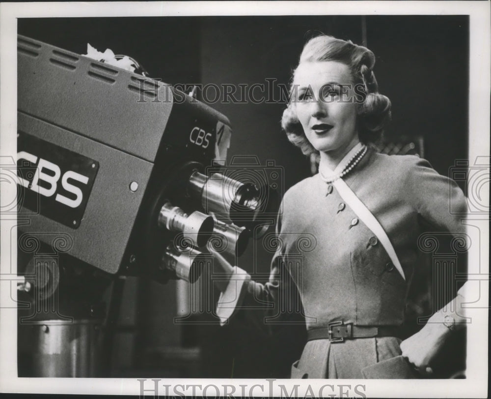 1951 Press Photo Robin Chandler, Mrs. Angier Biddle Duke - mjx29172