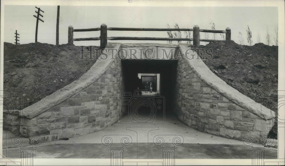 1938 Press Photo Pedestrian Tunnel at East Entrance to Estabrook Park- Historic Images