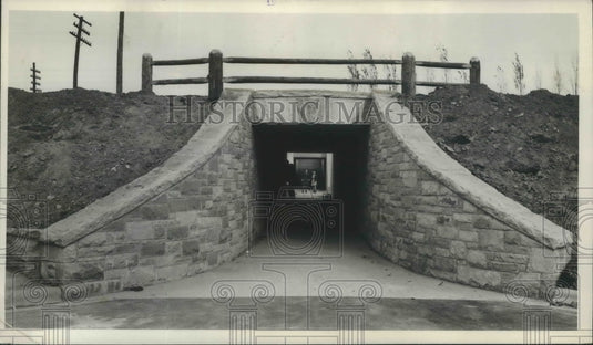 1938 Press Photo Pedestrian Tunnel at East Entrance to Estabrook Park- Historic Images