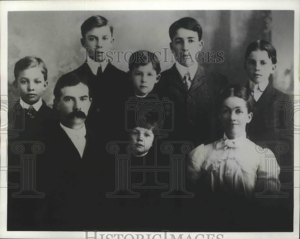 1902 Press Photo Dwight David Eisenhower and family at age eight - mjx29568- Historic Images