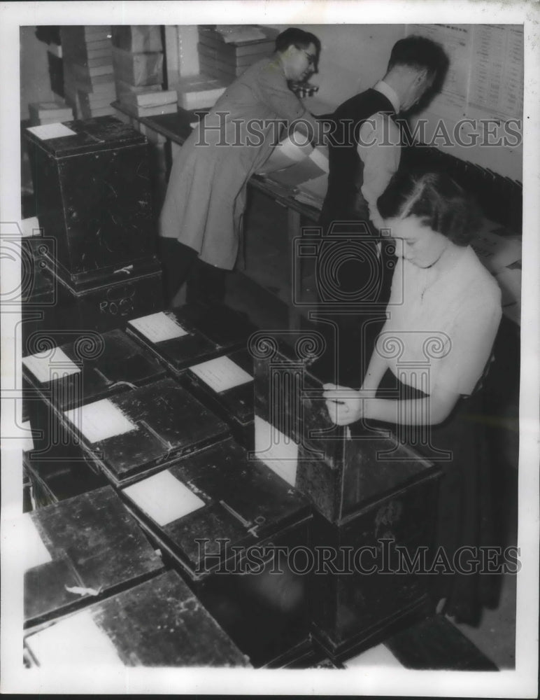 Load image into Gallery viewer, 1955 Press Photo Ballot boxes being prepared in England for polling stations
