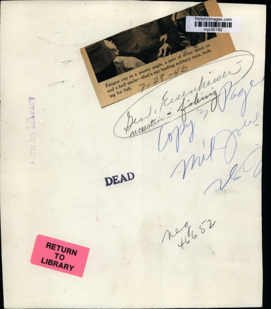 1946 Press Photo General Eisenhower fishing on vacation - mjx30182