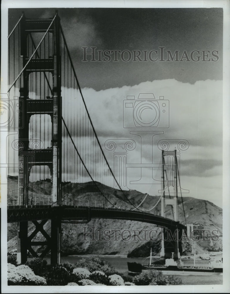 1987 Press Photo Golden Gate Bridge designed by Joseph B. Strauss - mjx30353- Historic Images