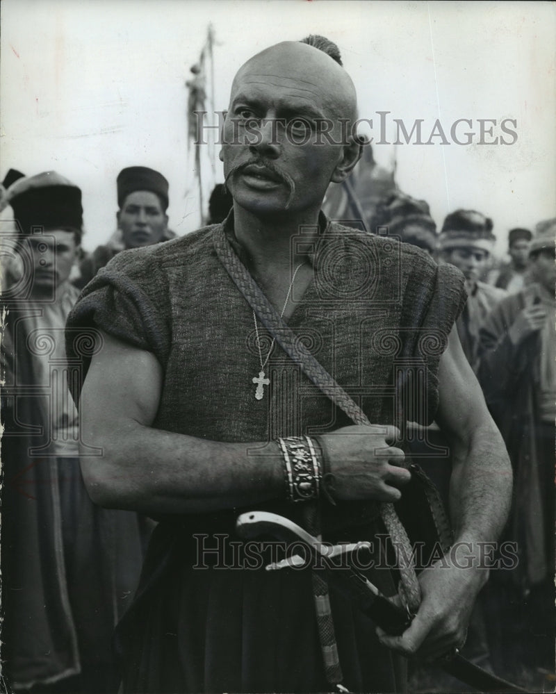 Load image into Gallery viewer, 1963 Press Photo Yul Brynner in Harold Hecht's "Taras Bulba" - mjx30366
