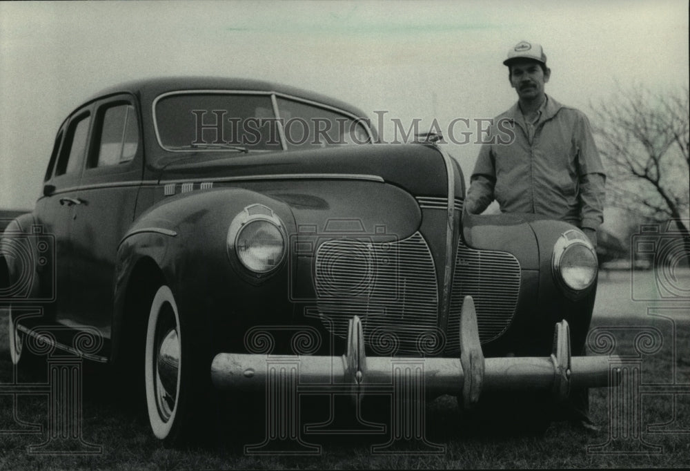 1984 Press Photo Walter O&#39;Kelly and his 1940 De Soto - mjx31328